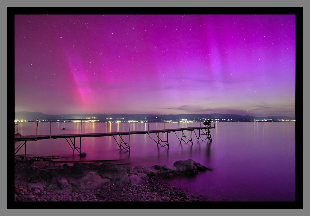 Lac Léman : Les plus belles photos du lac Léman sous les aurores boréales 2024 par le photographe Christophe Bourreau