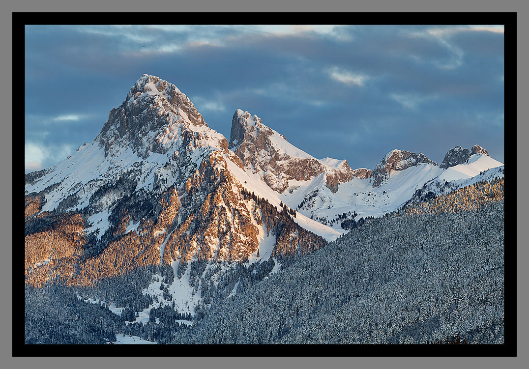 Les plus belles photos de la Dent d'Oche par le photographe Christophe Bourreau