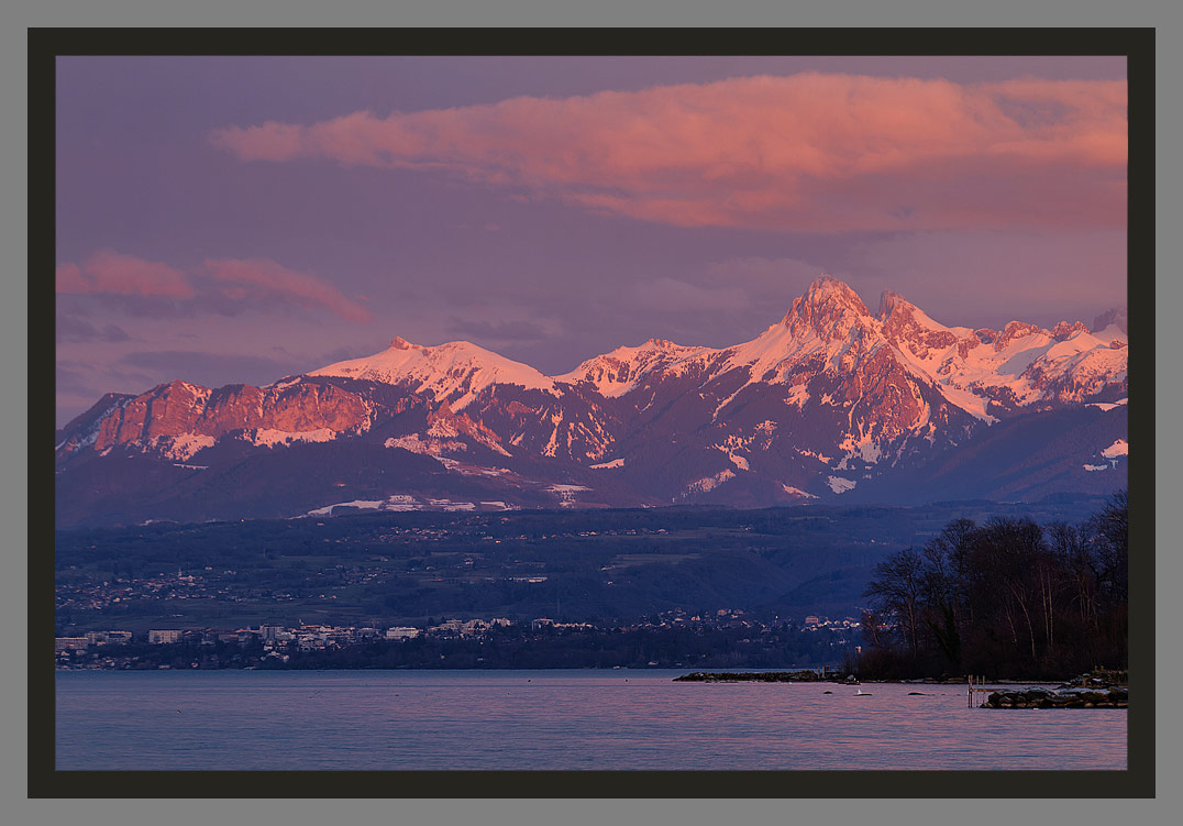Les plus belles photos de la Dent d'Oche par le photographe Christophe Bourreau