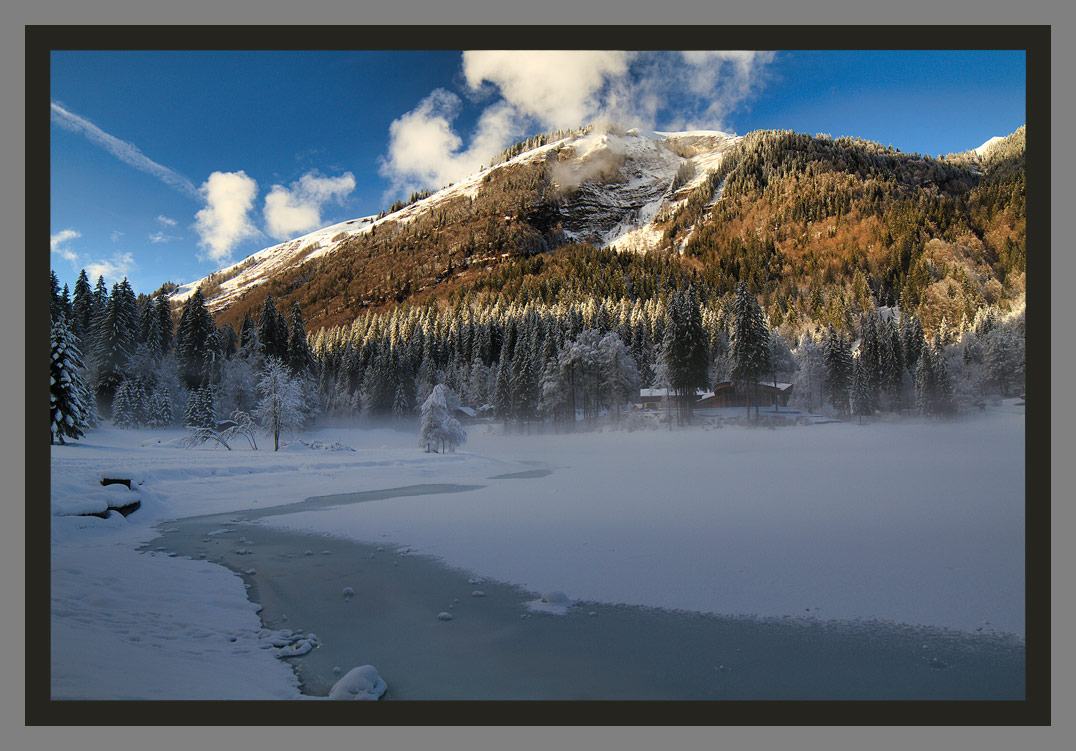 Lac de Montriond en hiver, les plus belles photos du photographes Christophe Bourreau