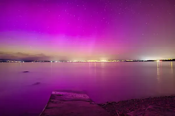 Aurores boréales sur le lac Léman, les plus belles photos du photographe Christophe Bourreau