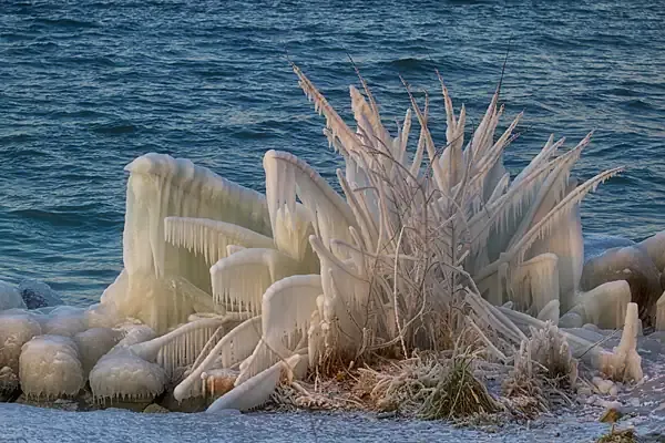 Lac Léman gelé - vague de froid 2012 - les plus belles photos du photographe Christophe Bourreau