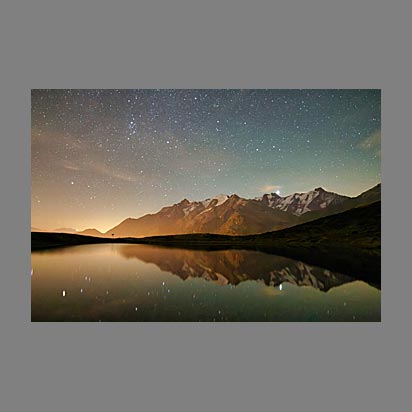 Airglow sur le lac de Roselette et le Mont-Blanc - Photo nightscape